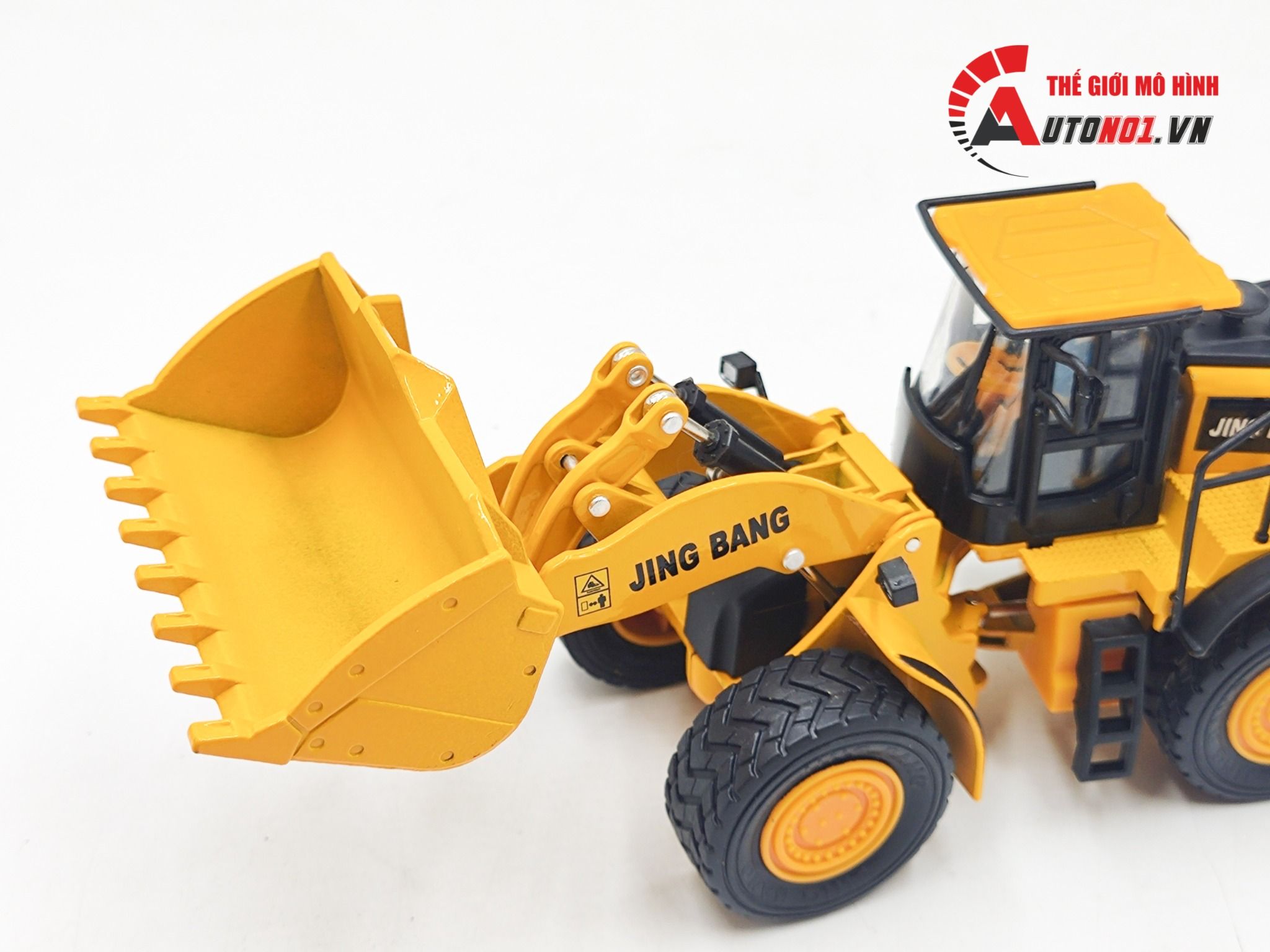 Mô hình xe công trình ủi đất tỉ lệ 1:50 JingBang 8179