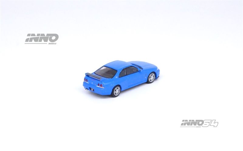 Mô hinh xe Nissan skyline GTR R33 LM Limited light blue tỉ lệ 1:64 Inno64 Models