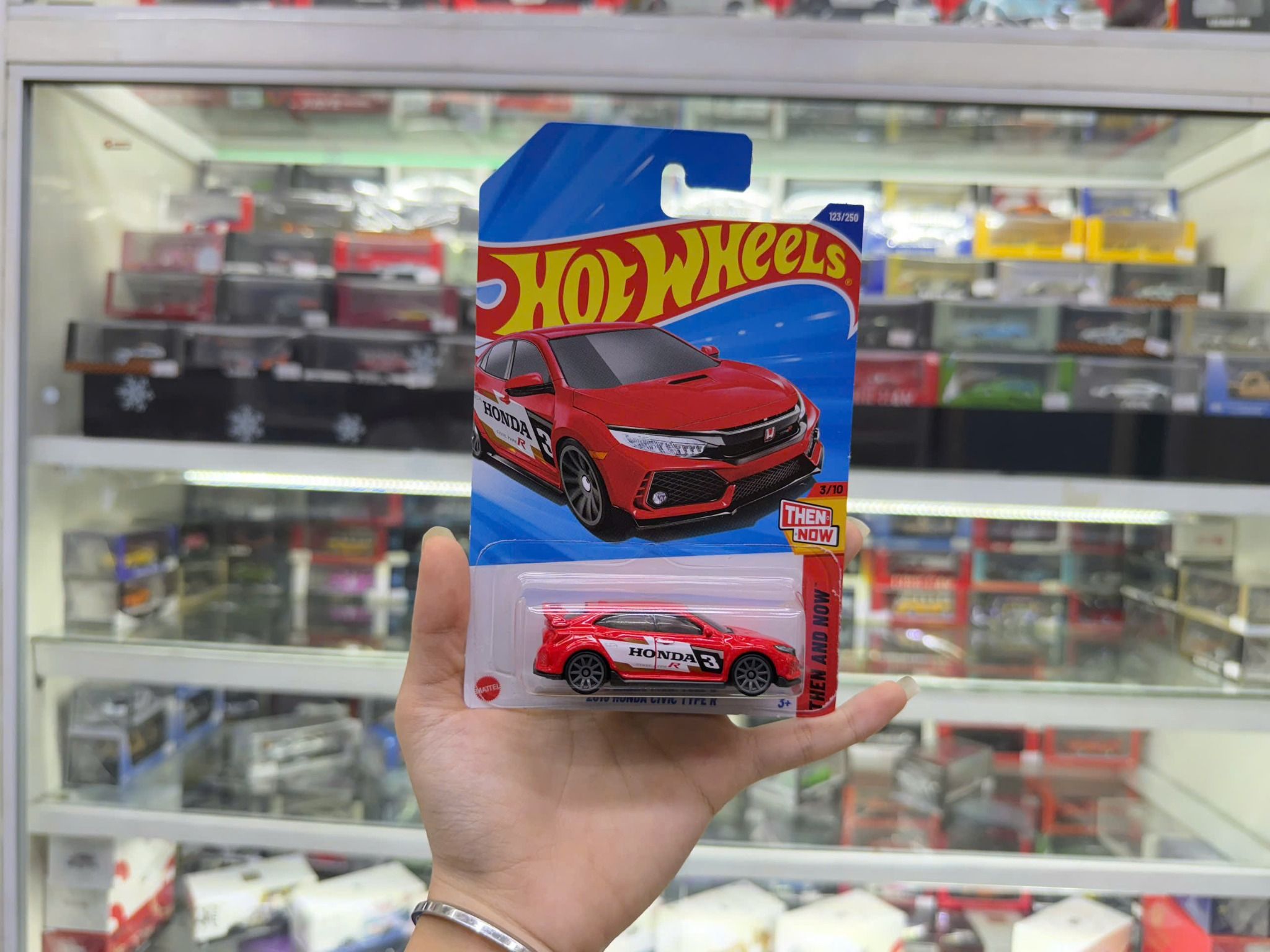 Đồ chơi mô hình xe Hot wheels kim loại có bản quyền chính hãng tỉ lệ 1:64 C4982