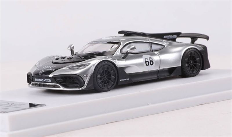 Mô hình xe Mercedes-Benz AMG ONE sports tỉ lệ 1:64 có đế và hộp mica Solo Model OT64041