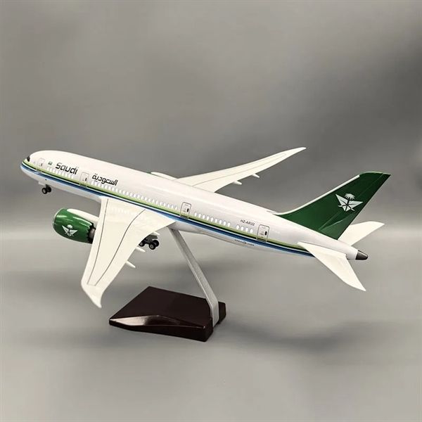 Mô hình máy bay SAUDI Airline Boeing B787 Dreamliner 47cm có đèn led tự động theo tiếng vỗ tay hoặc chạm MB47079