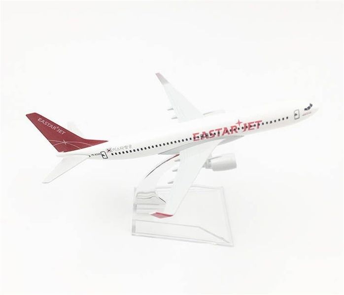 Mô hình máy bay Hàn Quốc Eastar Jet Airlines Boeing B737 16cm MB16040