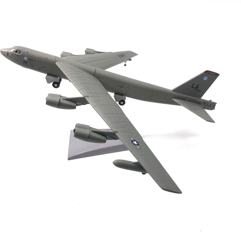  Mô hình máy bay vận tải quân sự USAF B52 AMERICAN tỉ lệ 1:200 USA Ns models MBQS020 