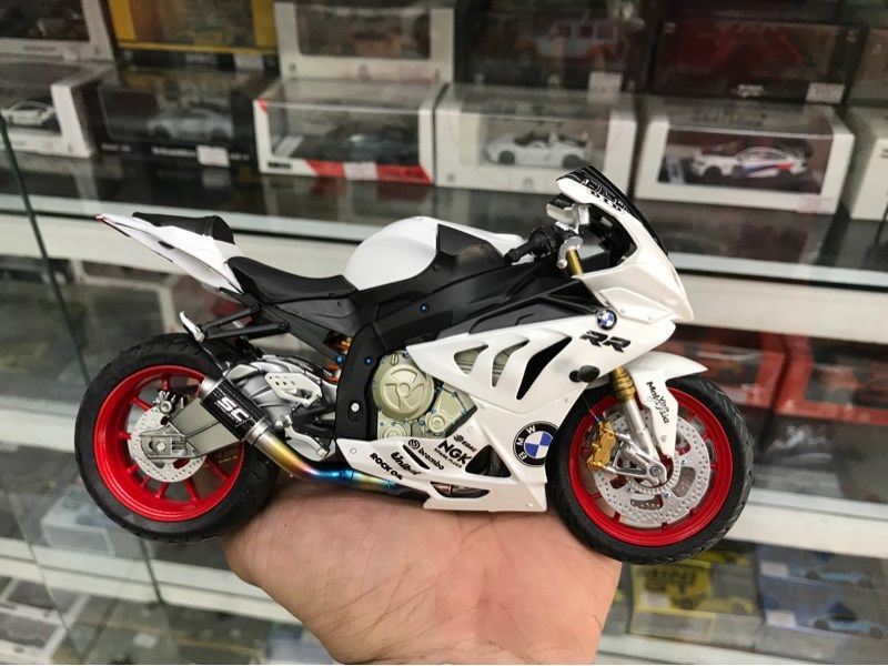 Mô hình xe độ BMW S1000RR white độ pô, độ mâm 1:12 Autono1 Joycity D022J