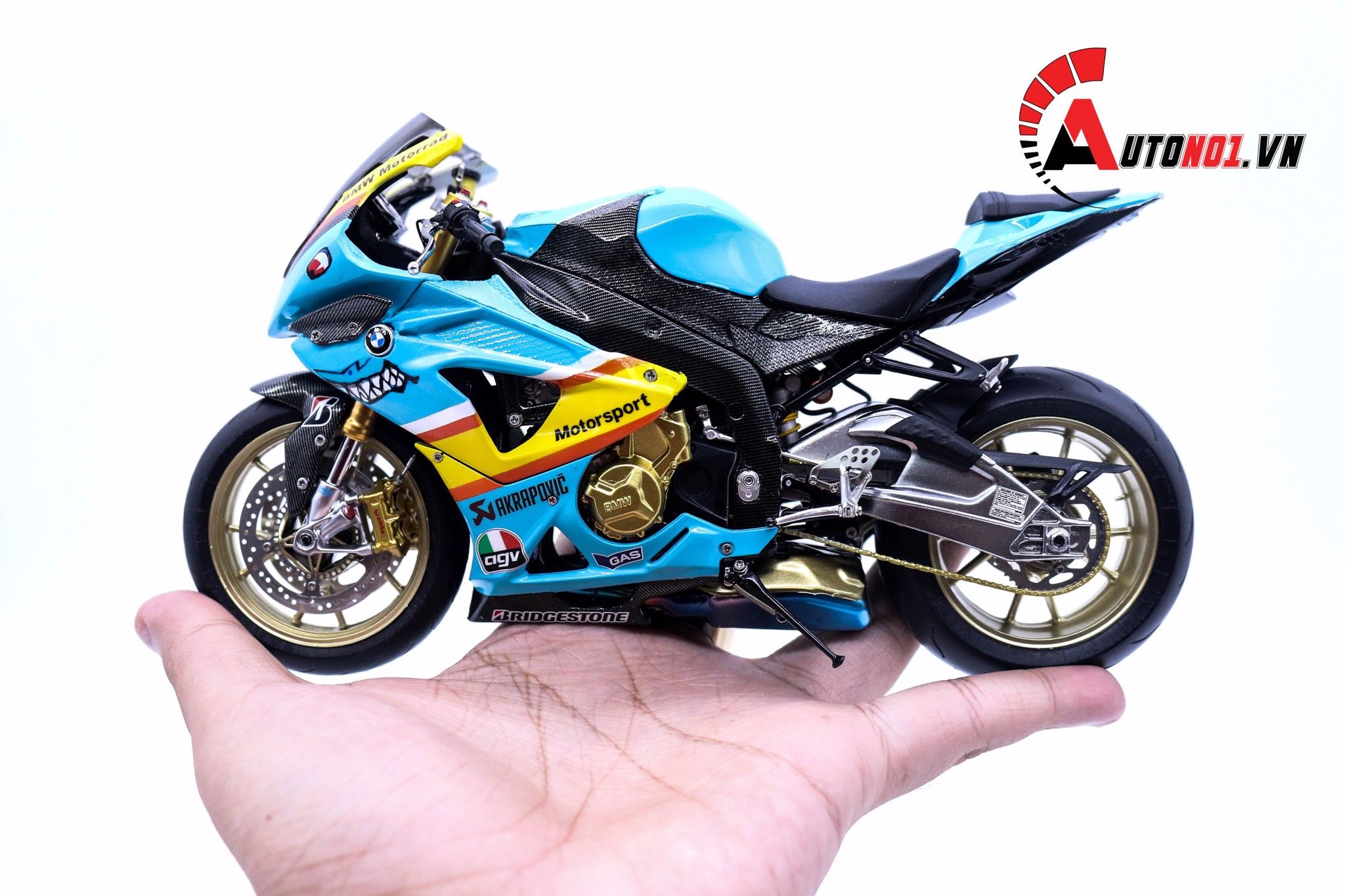  MÔ HÌNH XE ĐỘ BMW S1000RR SHARK CUSTOM 1:10 SCHUCO 