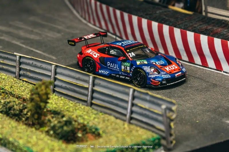 Mô hình xe Porsche 911 GT3 R DTM 2023 Ayhancan Güven tỉ lệ 1:64 Tarmac Works T64-084-23DTM24