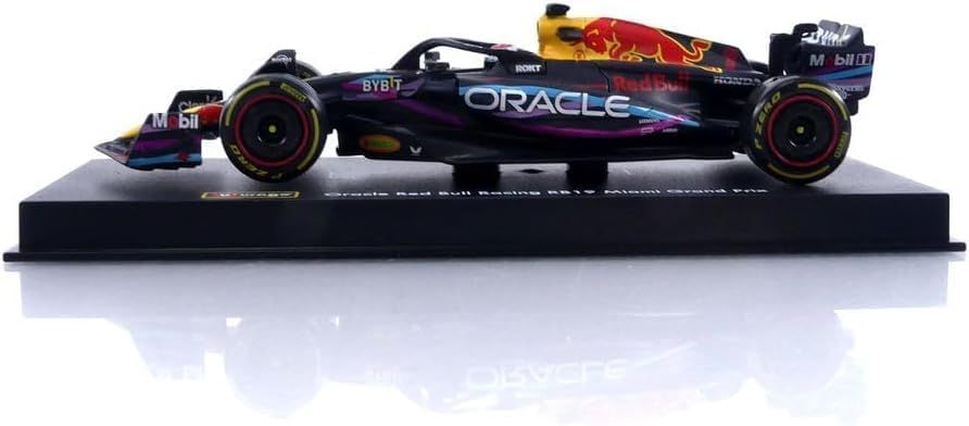 Mô hình xe đua F1 Formula Honda Red bull 2023 RB19 Miami GP hộp mica có figure tỉ lệ 1:43 Bburago OT43001