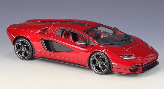 Mô hình xe Lamborghini Countach LPI 800-4 fullopen tỉ lệ 1:18 Maisto 8147