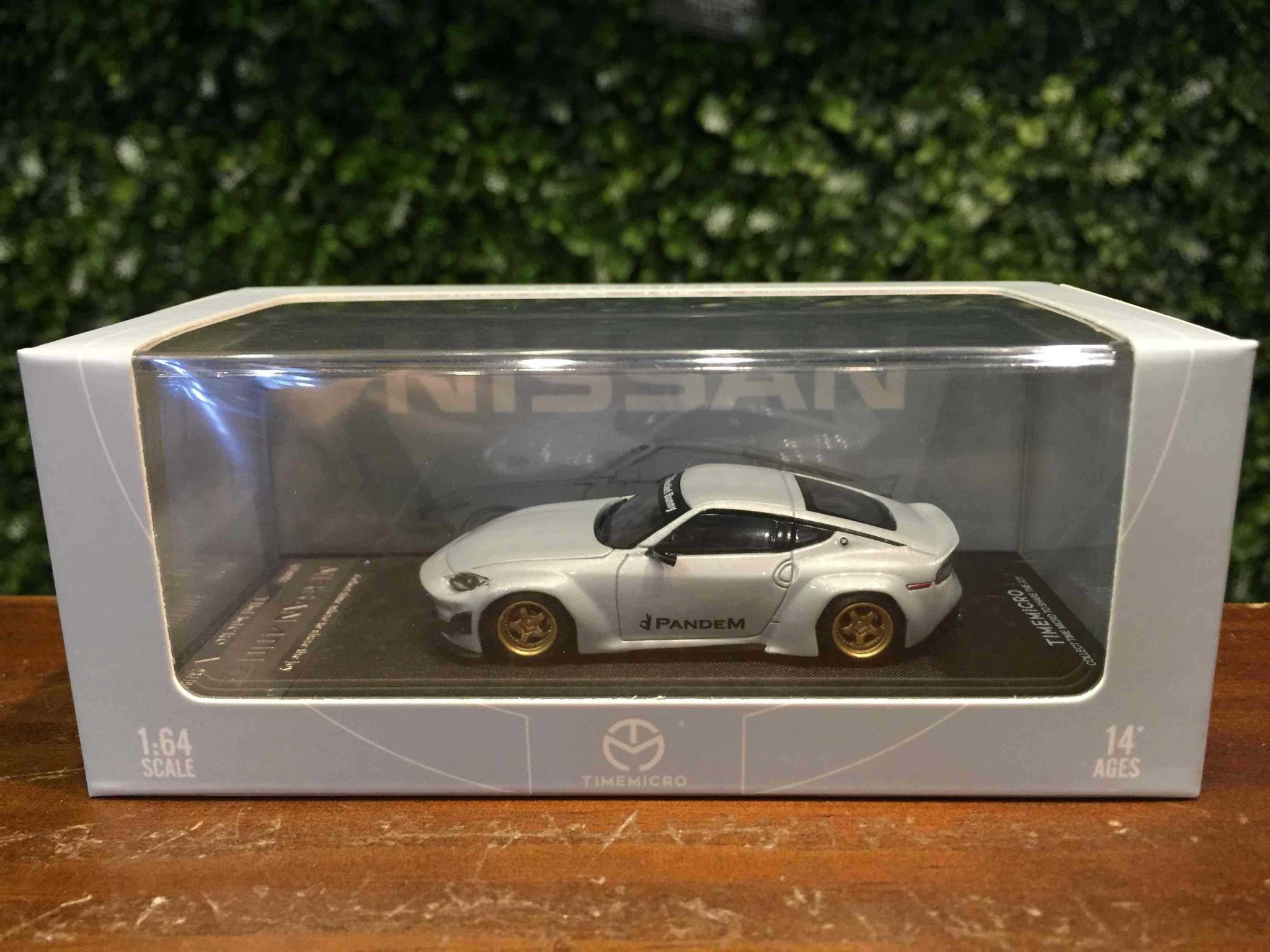Mô hình xe Nissan 400Z tỉ lệ 1:64 Time Micro TM649103