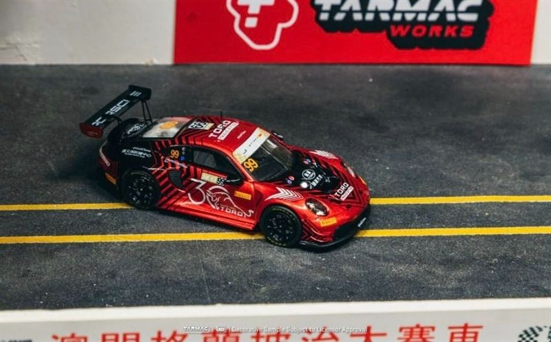 Mô hình xe Porsche 911 GT3 R from Macau GT Cup 2023 Laurens Vanthour tỉ lệ 1:64 Tarmac Works T64-084-23MGP99