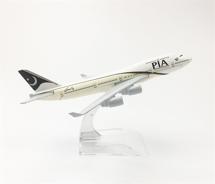 Mô hình máy bay Pakistan PIA Boeing B747 16cm MB16004