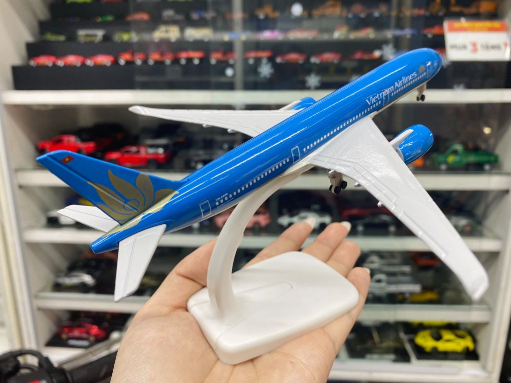 Mô hình máy bay Viet Nam Airlines VN-A886 Airbus A350-900 20cm MB20010