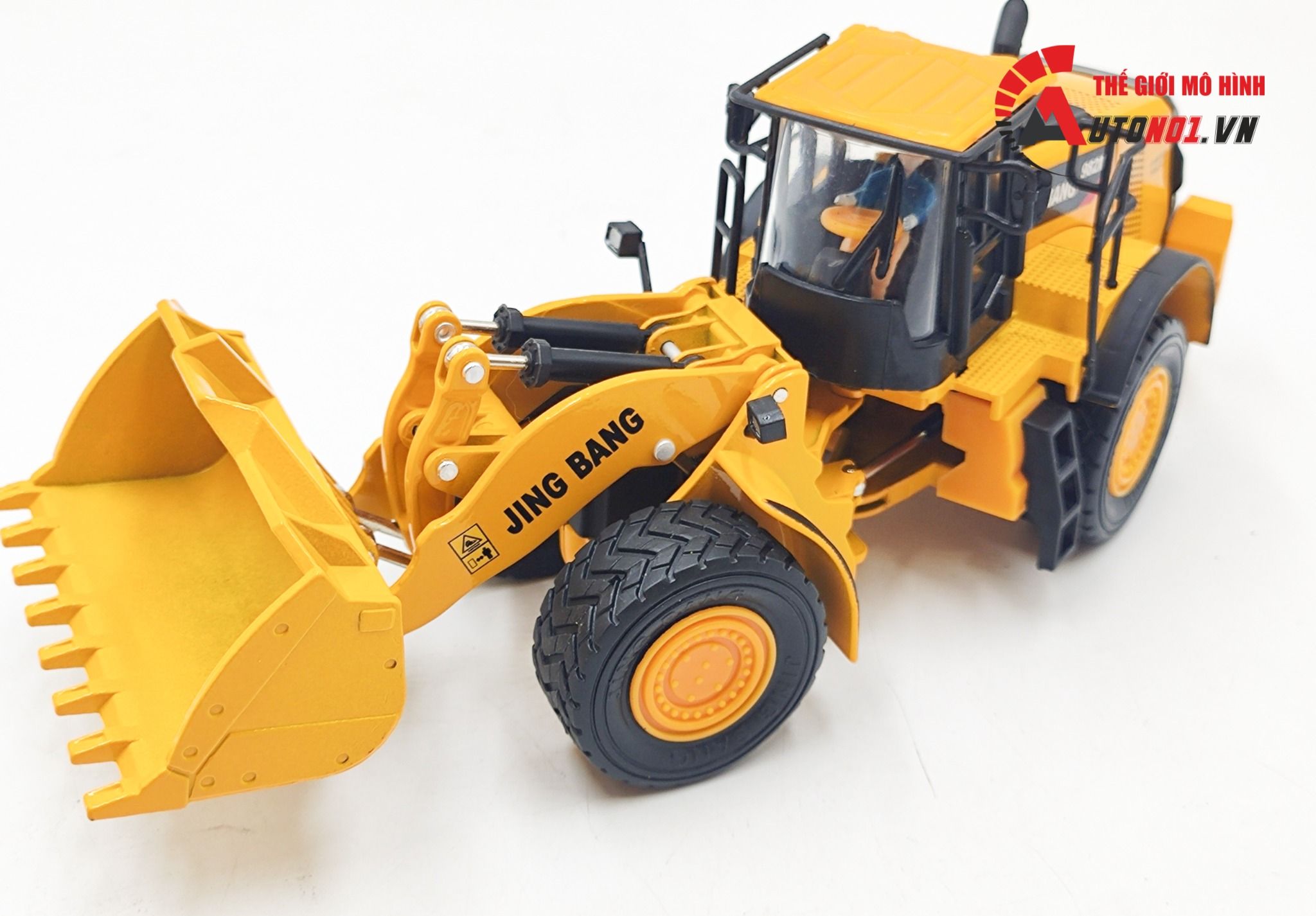 Mô hình xe công trình ủi đất tỉ lệ 1:50 JingBang 8179
