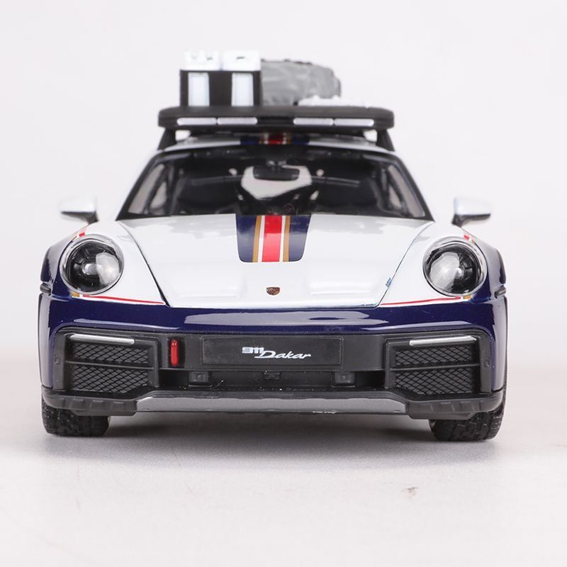 Mô hình xe Porsche 911 Dakar full open có phụ kiện tỉ lệ 1:24 Bburago 18-28029 OT417