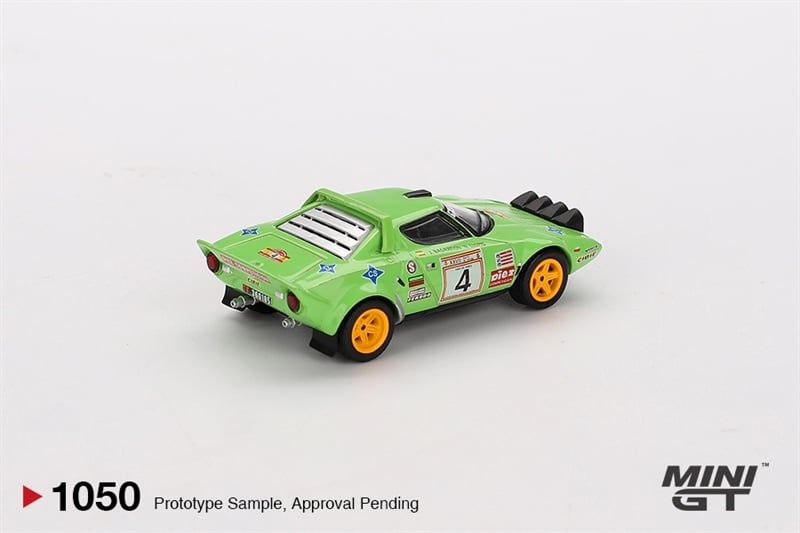 Mô hình xe Lancia Stratos HF #4 1979 Spanish Rally Champion card tỉ lệ 1:64 MiniGT MGT01050-BL