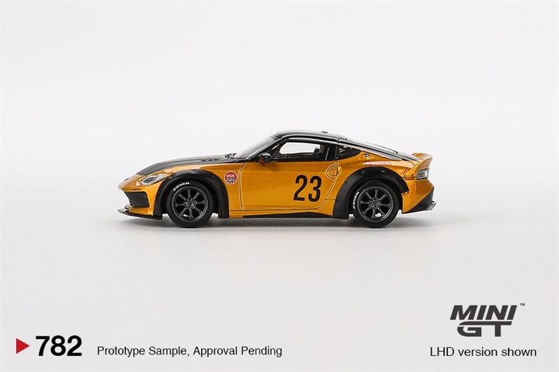 Mô hình xe Nissan Z LB★Nation Works LB Gold bản card tỉ lệ 1:64 MiniGT MGT00782-BL