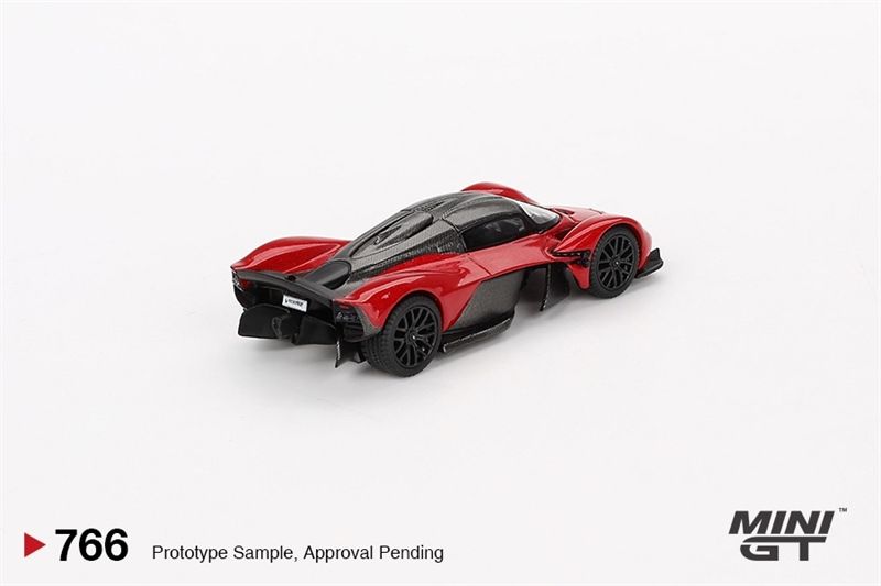 Mô hình xe ô tô Aston Martin Valkyrie Hyper Red tỉ lệ 1:64 MiniGT MGT00766-CH