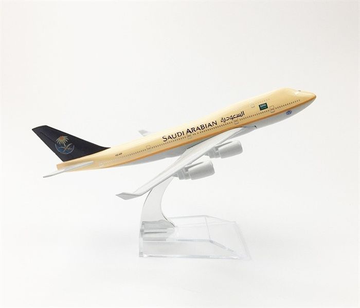 Mô hình máy bay Saudi Arabia Airlines Boeing B747 16cm MB16020