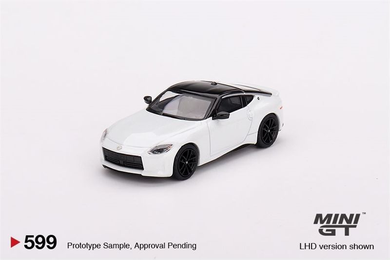 Mô hình xe Nissan Z Performance 2023 Everest White tỉ lệ 1:64 MiniGT MGT00599-CH