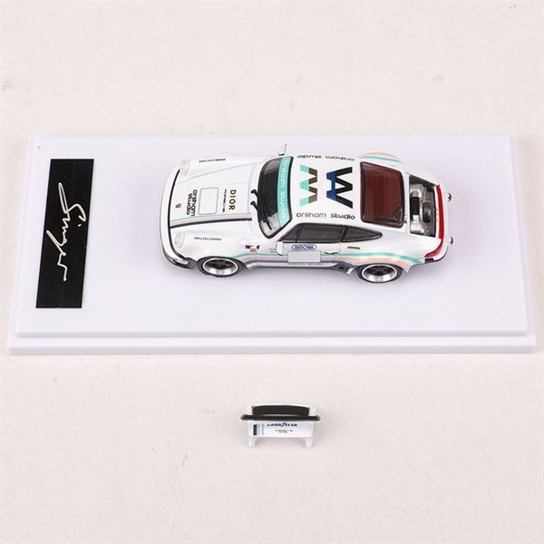 Mô hình xe Porsche 930 Singer Study Artistic Painted Simulation có hộp mica tỉ lệ 1:64 Ghost Player GP64-930