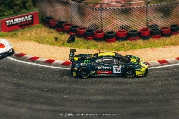Mô hình xe Ferrari 488 GT3 Gulf 12 Hours 2019 tỉ lệ 1:64 Tarmac Works T64-072-19GUF46