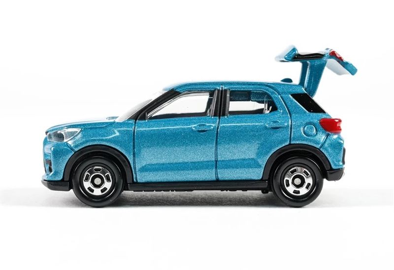Mô hình xe Toyota Raize tỉ lệ 1:64 Tomica 175346