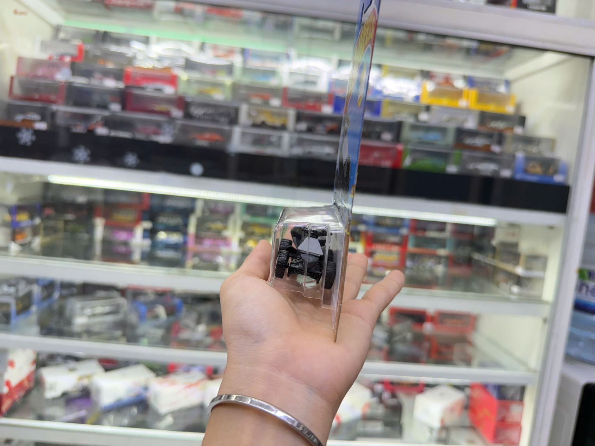 Đồ chơi mô hình xe Hot wheels kim loại có bản quyền chính hãng tỉ lệ 1:64 C4982