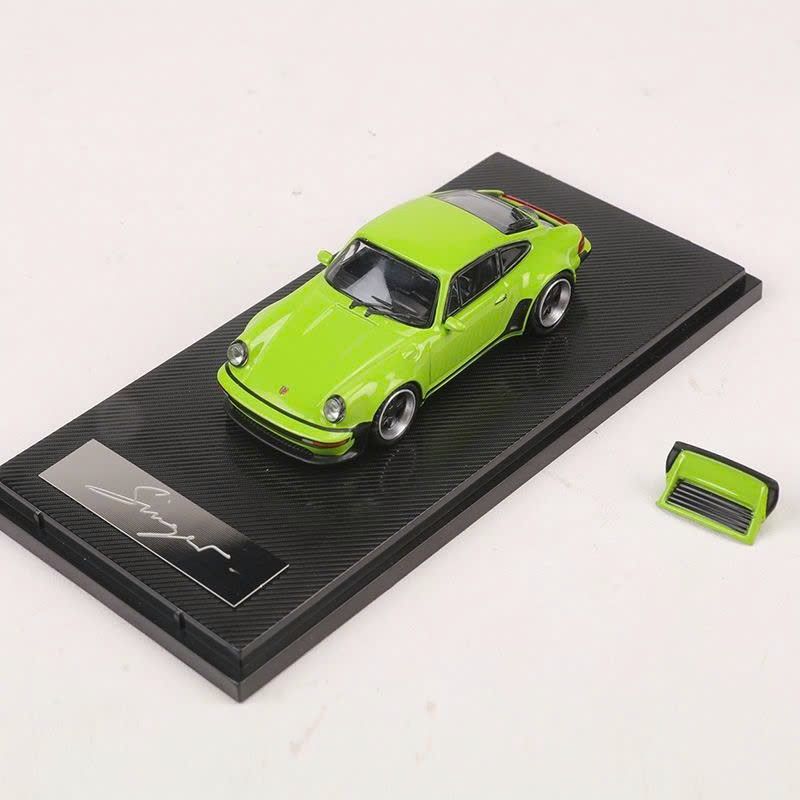 Mô hình xe Porsche 930 Singer Turbo modified version có hộp mica tỉ lệ 1:64 Rhino Model RM64-XH930-4