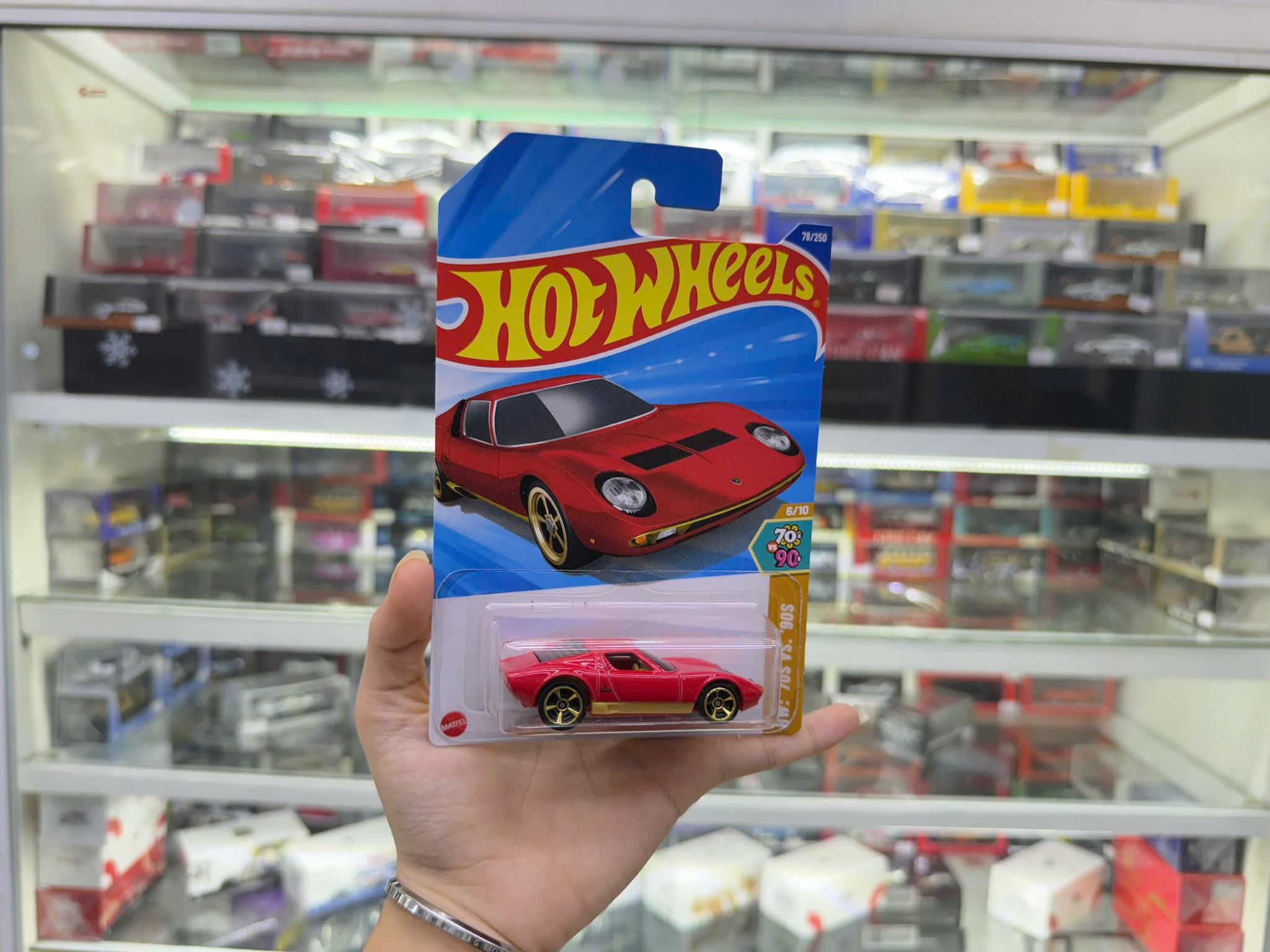 Đồ chơi mô hình xe Hot wheels kim loại có bản quyền chính hãng tỉ lệ 1:64 C4982