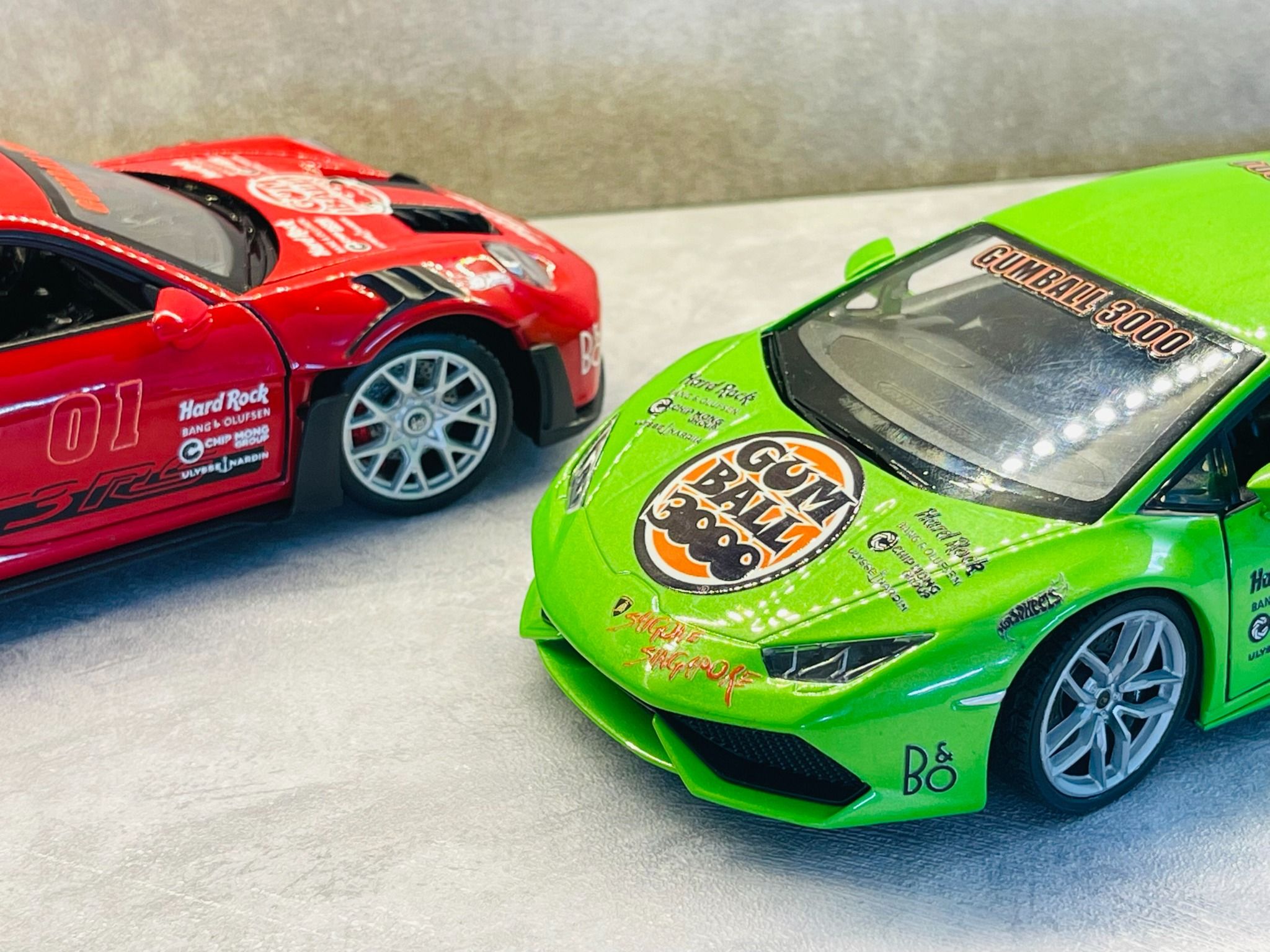 Mô hình xe custom Huracan Gumball3000 Green tỉ lệ 1:24 Welly DO24002