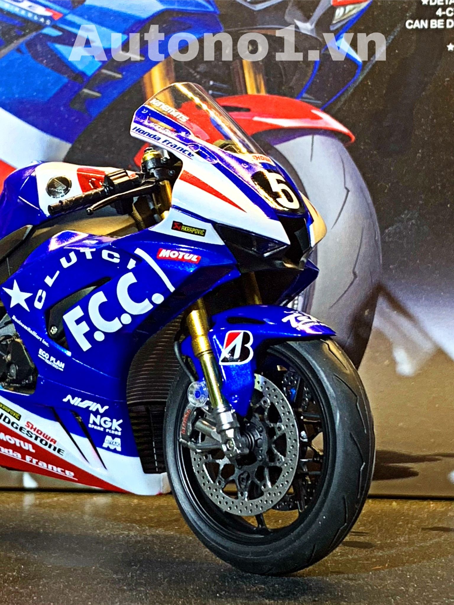 Mô hình xe cao cấp Honda CBR1000RR F.C.D TSR France 2020 1:12 Tamiya D097D