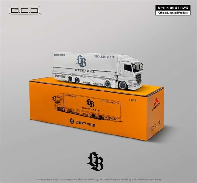 Mô hình xe Liberty Walk LB-Trucks Mitsubishi Fuso Super Great Transporter Sakon Logix – White tỉ lệ 1:64 GCD Models OT64189