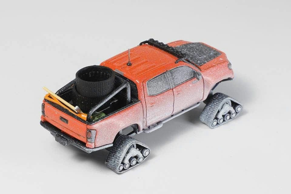 Mô hình xe Toyota Tacoma pickup địa hình - off road có phụ kiện thay thế tỉ lệ 1:64 GCD model OT64098