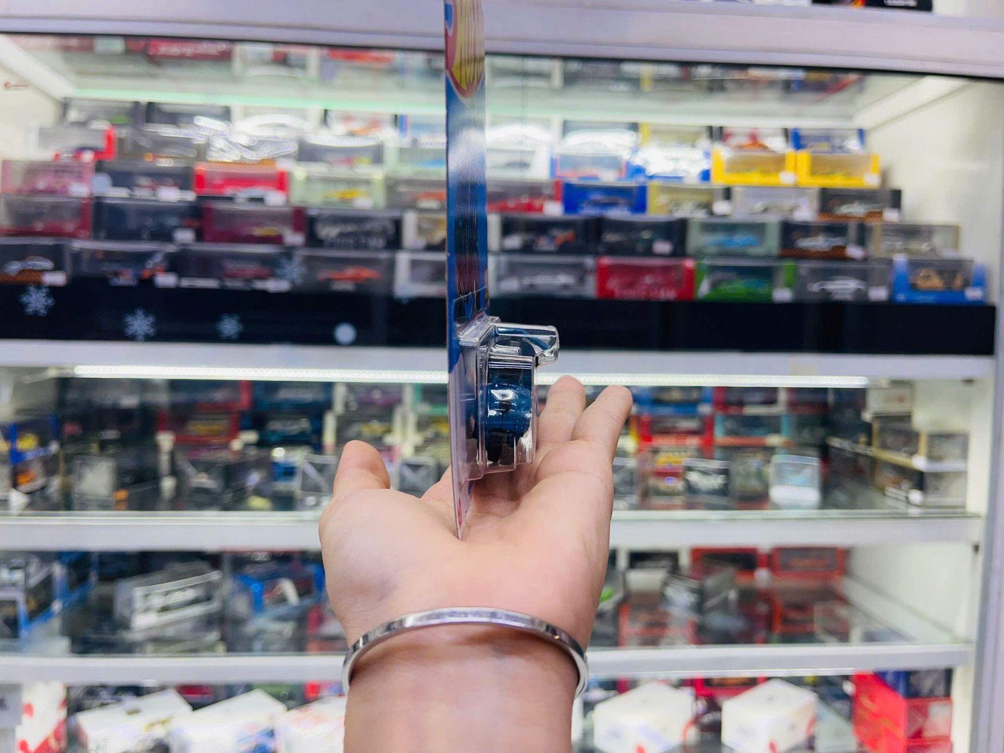Đồ chơi mô hình xe Hot wheels kim loại có bản quyền chính hãng tỉ lệ 1:64 C4982