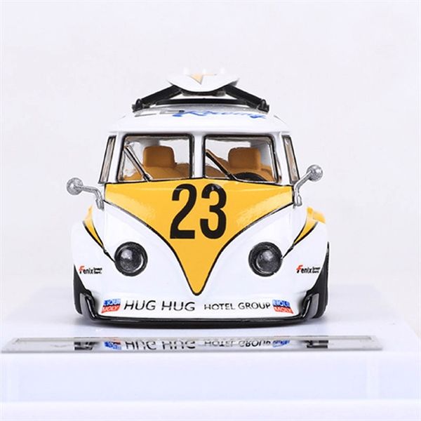 Mô hình xe buýt Volkswagen VW T1 Lightning có hộp mica tỉ lệ 1:64 LMLF OT64019