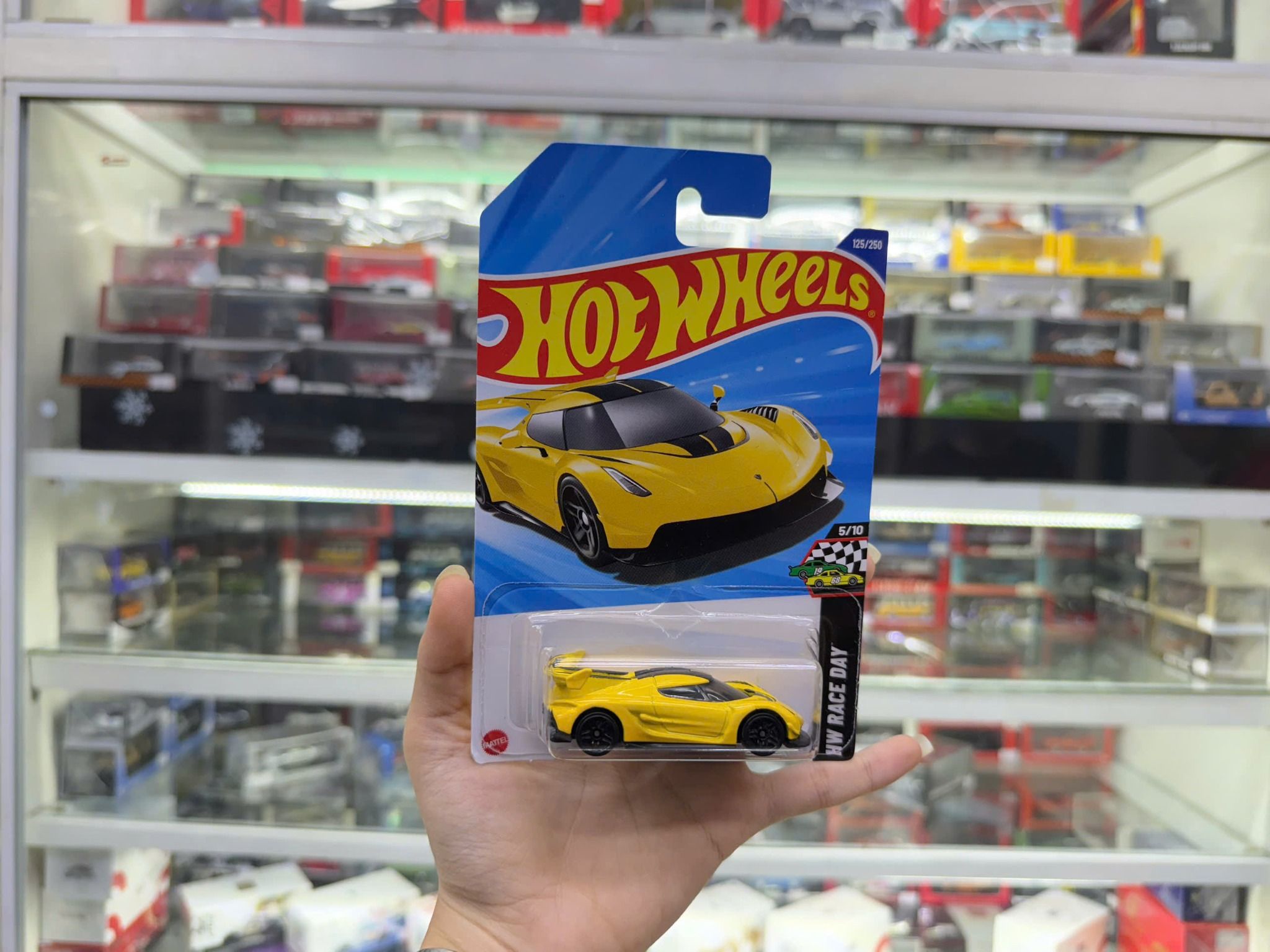 Đồ chơi mô hình xe Hot wheels kim loại có bản quyền chính hãng tỉ lệ 1:64 C4982