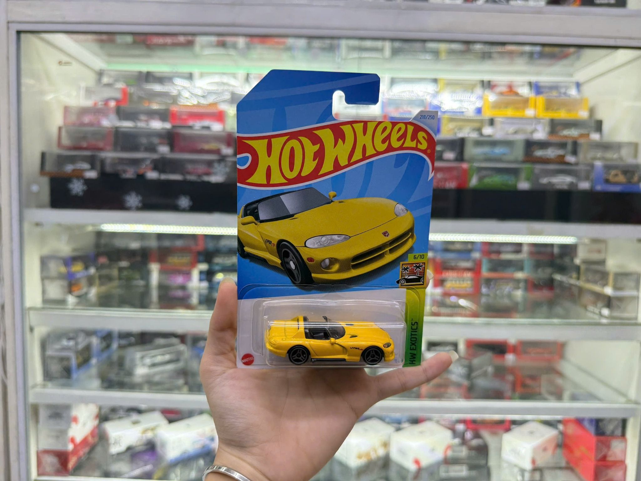 Đồ chơi mô hình xe Hot wheels kim loại có bản quyền chính hãng tỉ lệ 1:64 C4982