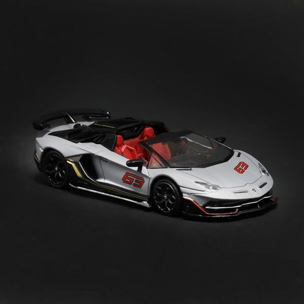 Mô hình xe Lamborghini Aventador SVJ63 Pearly Yellow tỉ lệ 1:64 Maxwell and object (MW) OT64272