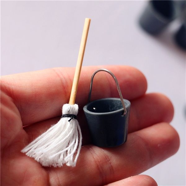 Phụ kiện decor mô hình Bộ Xô Cây Lau Nhà DE044