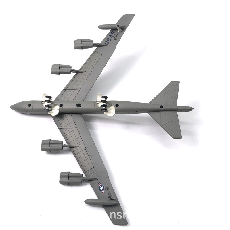 Mô hình máy bay vận tải quân sự USAF B52 AMERICAN tỉ lệ 1:200 Ns models MBQS020