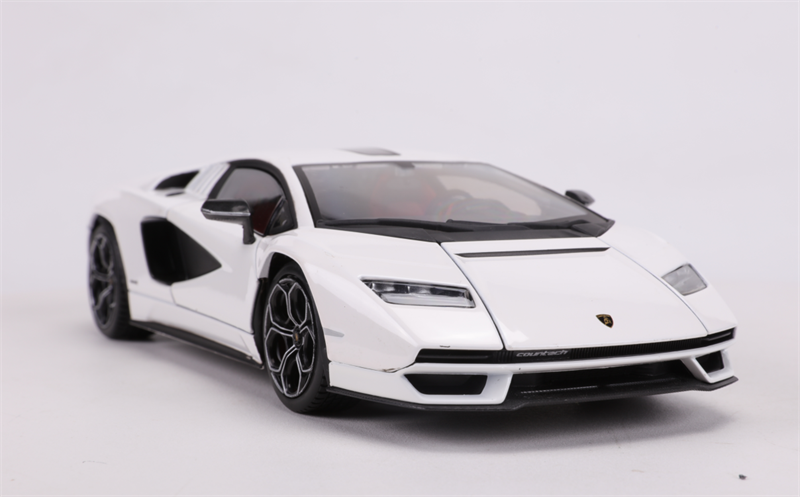 Mô hình xe Lamborghini Countach LPI 800-4 fullopen tỉ lệ 1:18 Maisto 8147