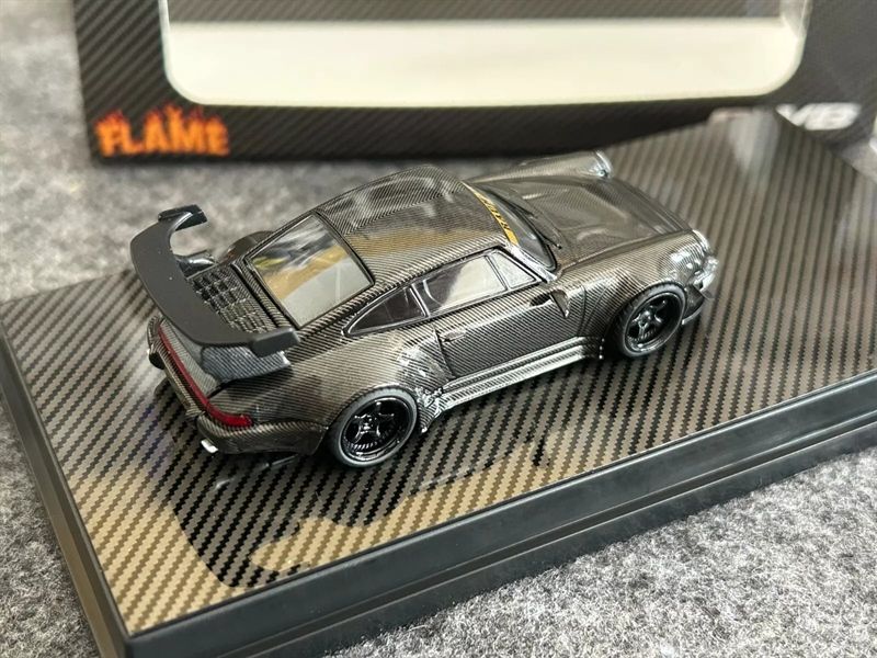 Mô hình xe Porsche 964 Rauh welt RWB full carbon + đế carbon tỉ lệ 1:64 Flame model OT64251