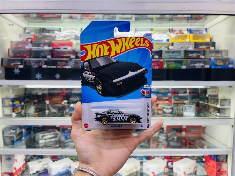 Đồ chơi mô hình xe Hot wheels kim loại có bản quyền chính hãng tỉ lệ 1:64 C4982