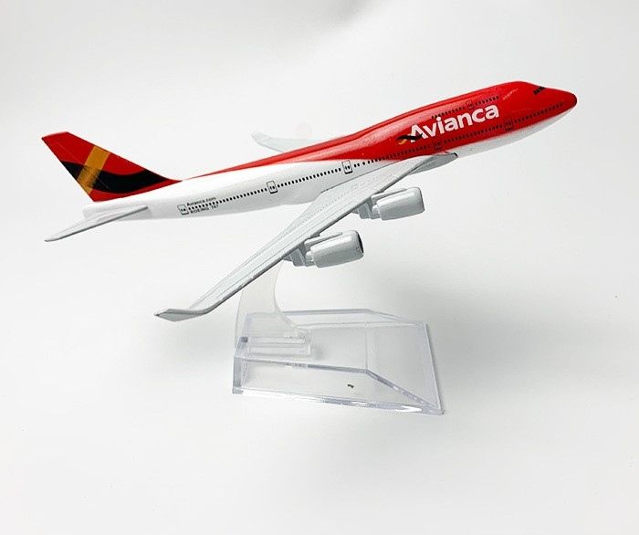 Mô hình máy bay Colombia Avianca Airways Boeing B747 16cm MB16028