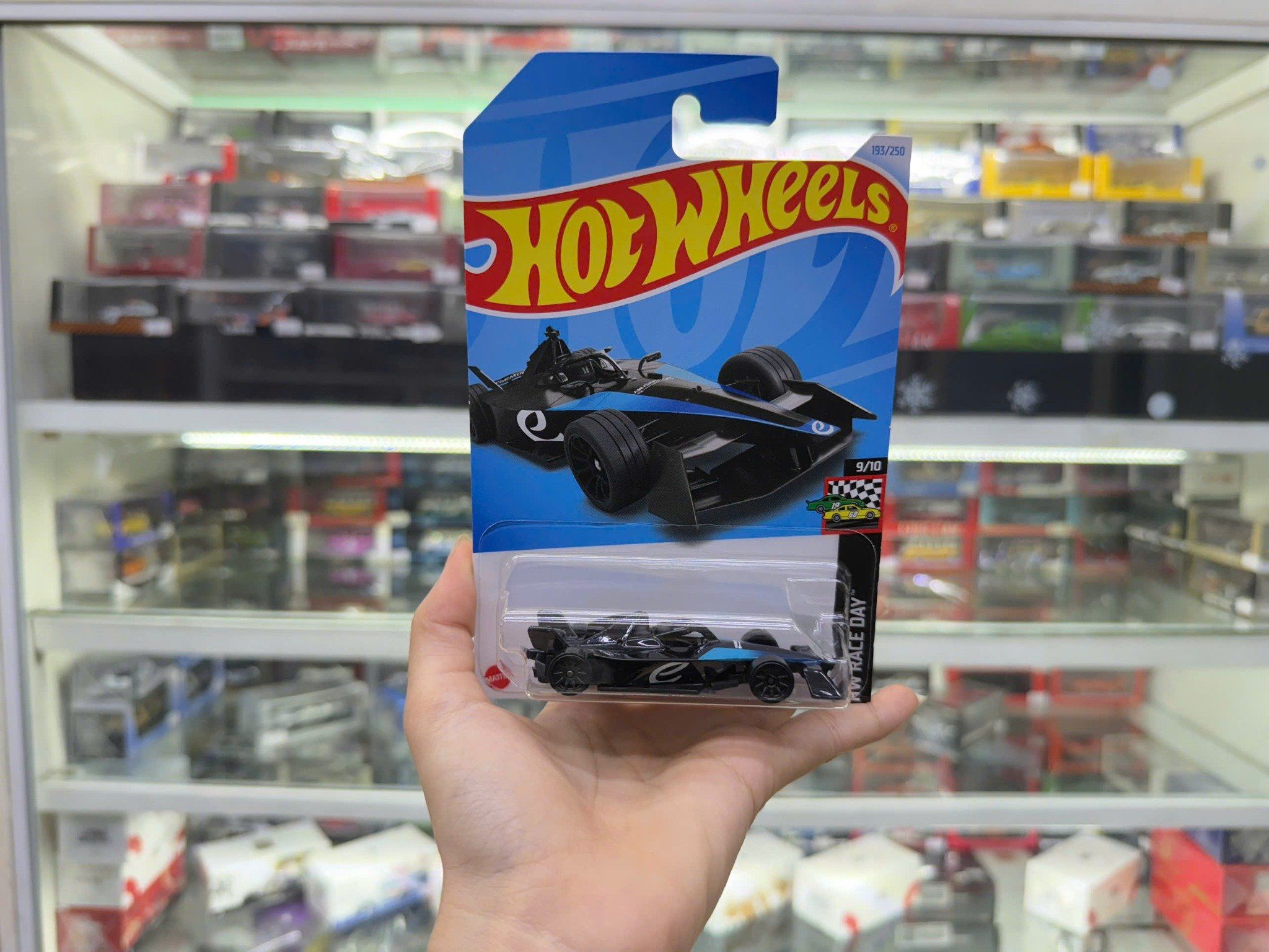 Đồ chơi mô hình xe Hot wheels kim loại có bản quyền chính hãng tỉ lệ 1:64 C4982