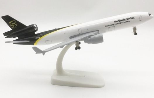 Mô hình máy bay UPS MD-11 có bánh xe kích thước 20cm MB20127