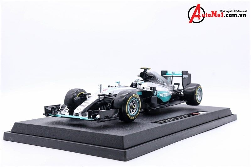 Mô hình xe F1 Mercedes AMG Petronas F1 W07 Hybrid 2016 world champion 1:18 Bburago 5212