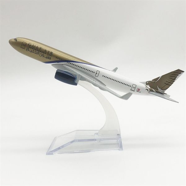 Mô hình máy bay Gulf Airbus A330 kích thước 16cm MB16188