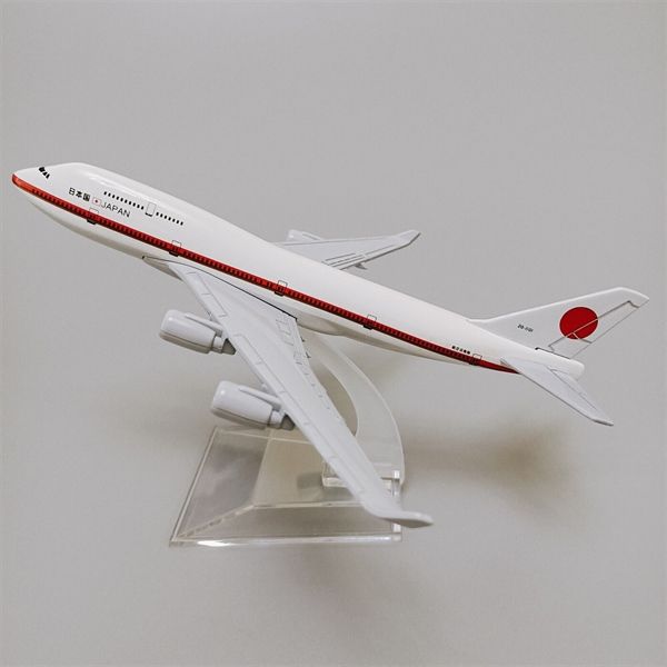 Mô hình máy bay tổng thống Nhật bản Japan force one Boeing B747 kích thước 16cm MB16197