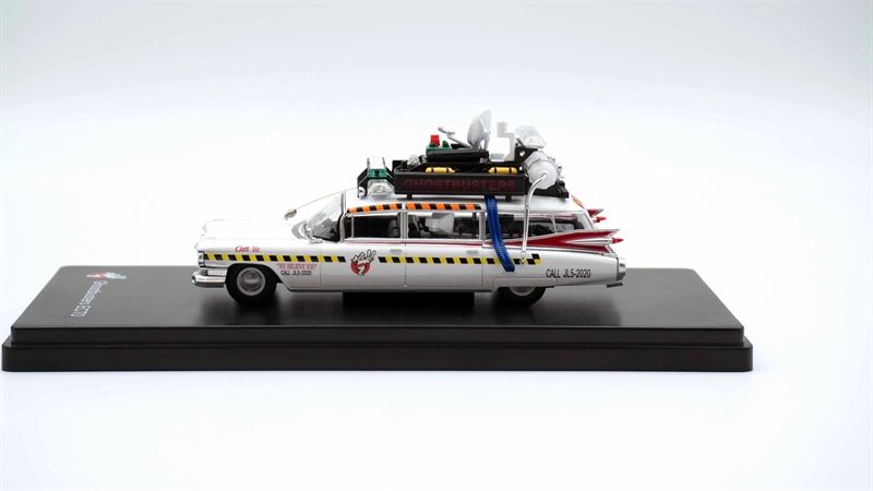 Mô hình xe Cadillac Miller Ecto-1 Suicide Squad Ghost Car tỉ lệ 1:64 YS Yongsheng model OT64253